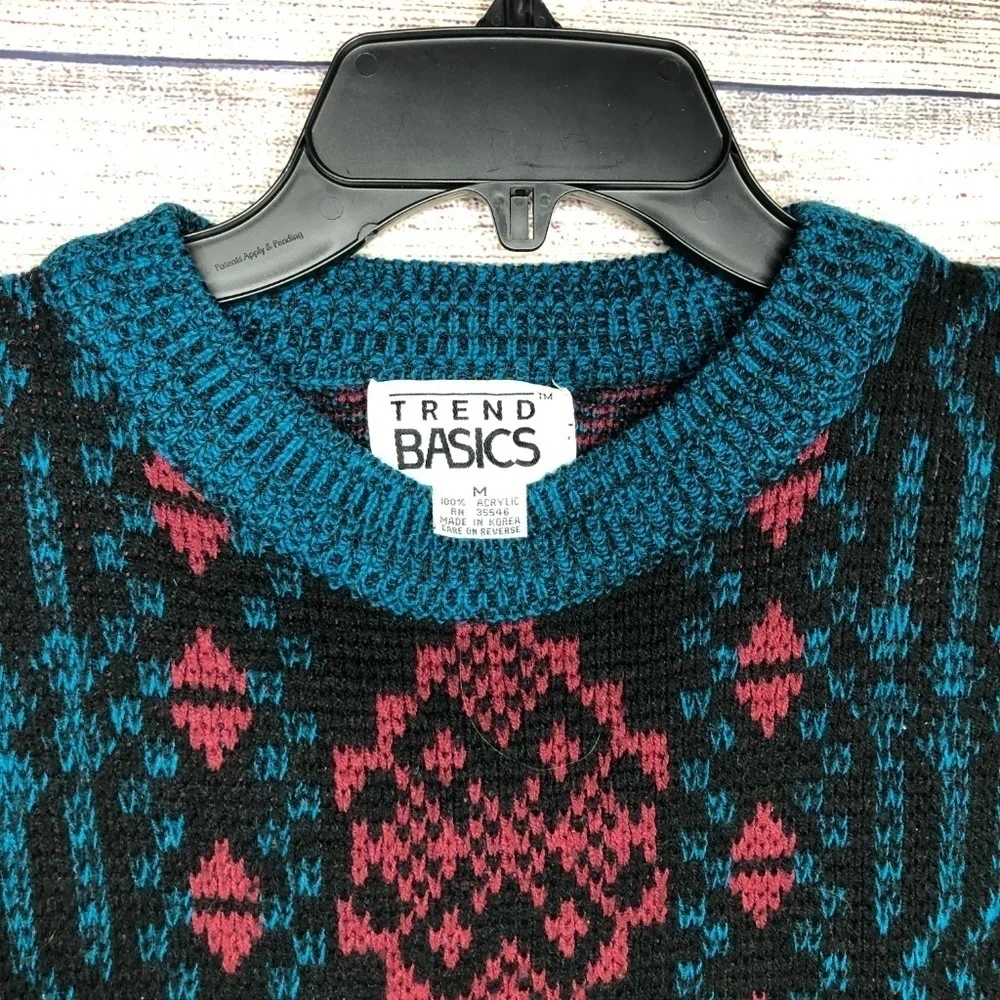 Trend Basics Vintage Multicolor Sweater Size M